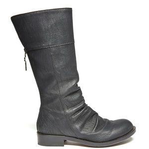 NWB VonD slayer boots